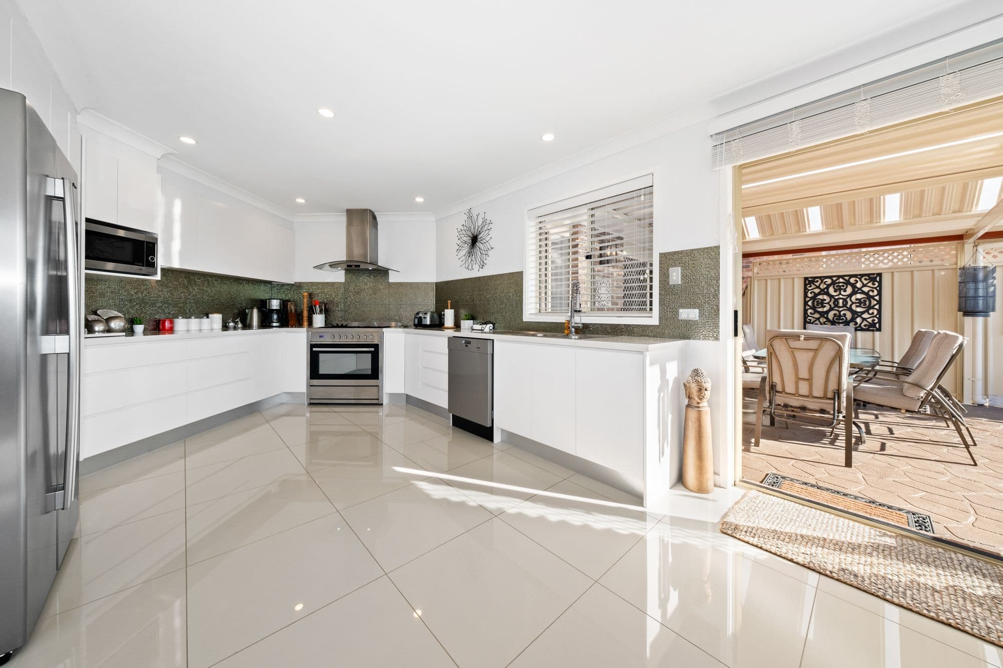 2 Donegal Road, Berkeley Vale NSW 2261, Berkeley Vale - Thumbnail 7