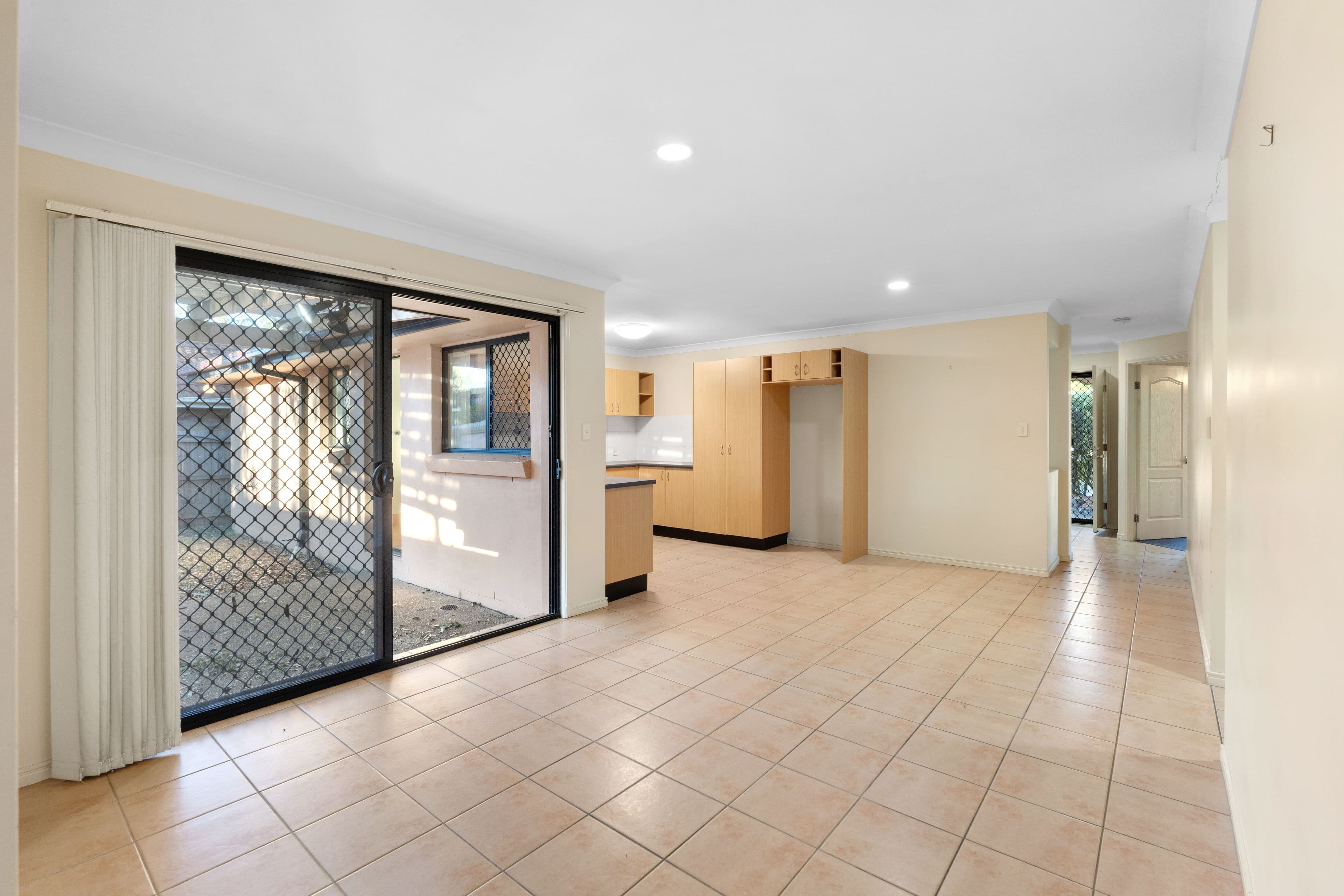 14 Aldworth Place, Springfield Lakes QLD 4300, Springfield Lakes - Thumbnail 4