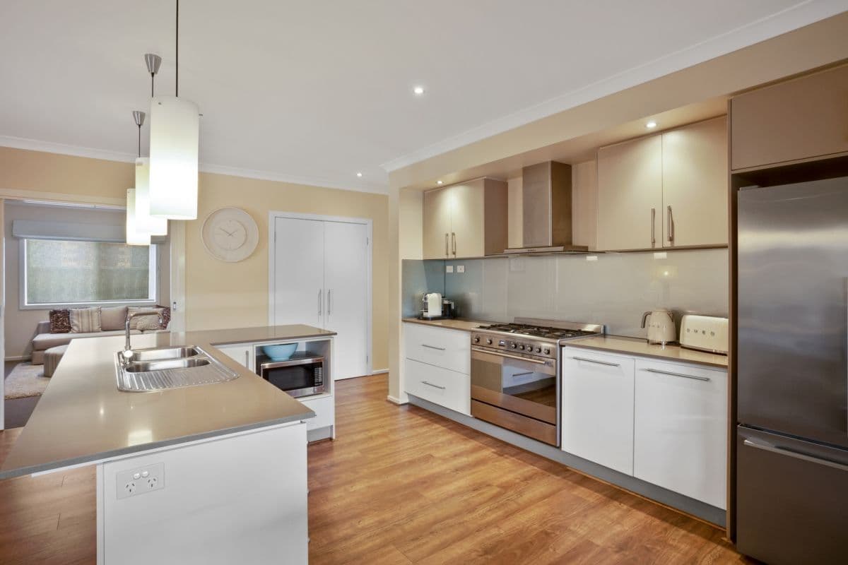 46 Hindmarsh Drive, Manor Lakes VIC 3024, Manor Lakes - Thumbnail 5