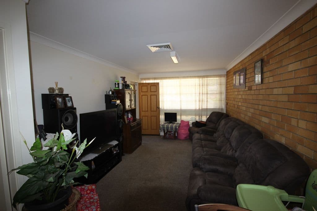 38 Links Avenue, TAMWORTH NSW 2340, South Tamworth - Thumbnail 2