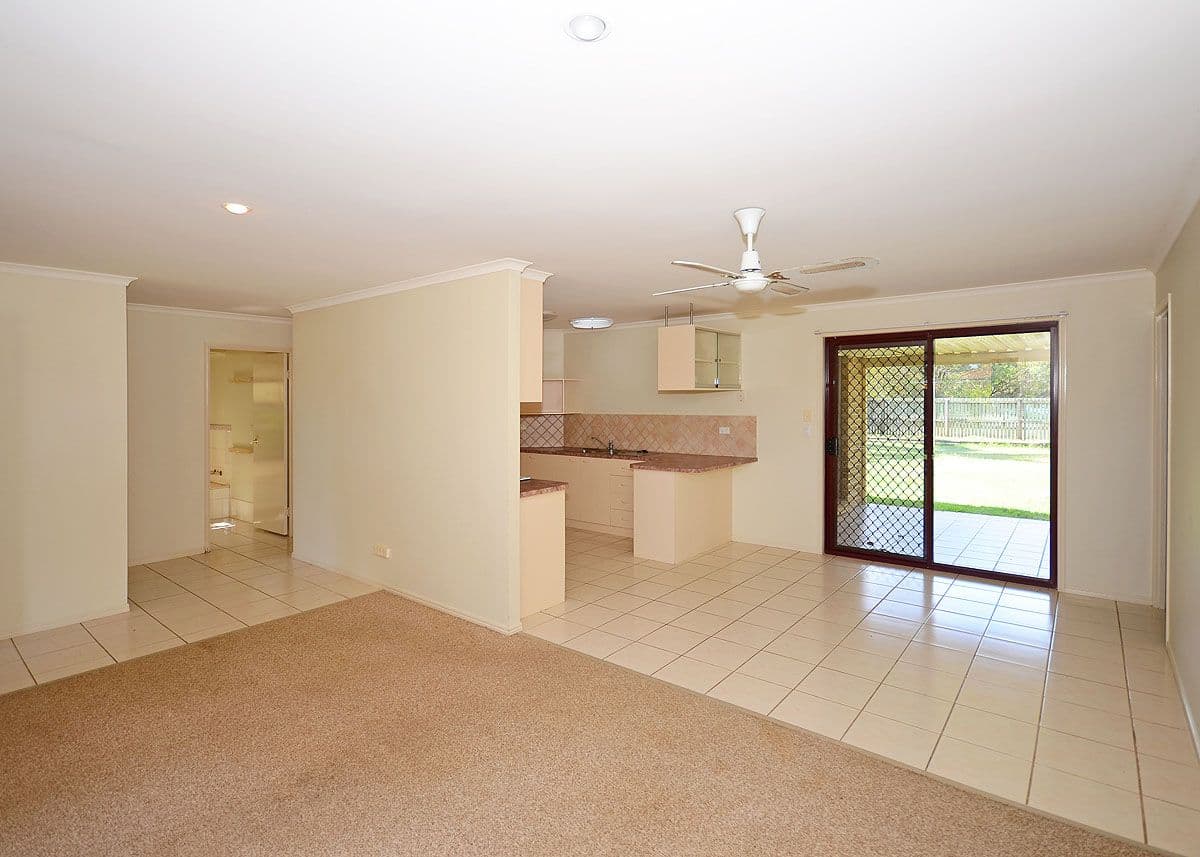 19 Renee Court, TORQUAY QLD 4655, Torquay - Thumbnail 3