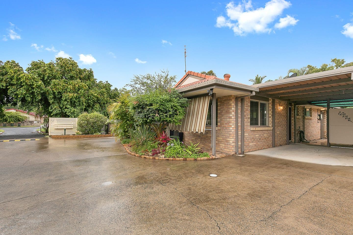 230 Torquay Terrace, Torquay QLD 4655, Torquay - Thumbnail 2