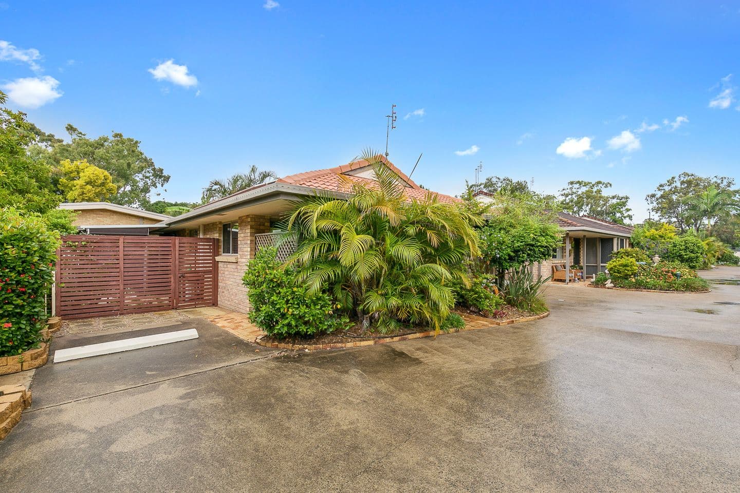 230 Torquay Terrace, Torquay QLD 4655, Torquay - Thumbnail 3