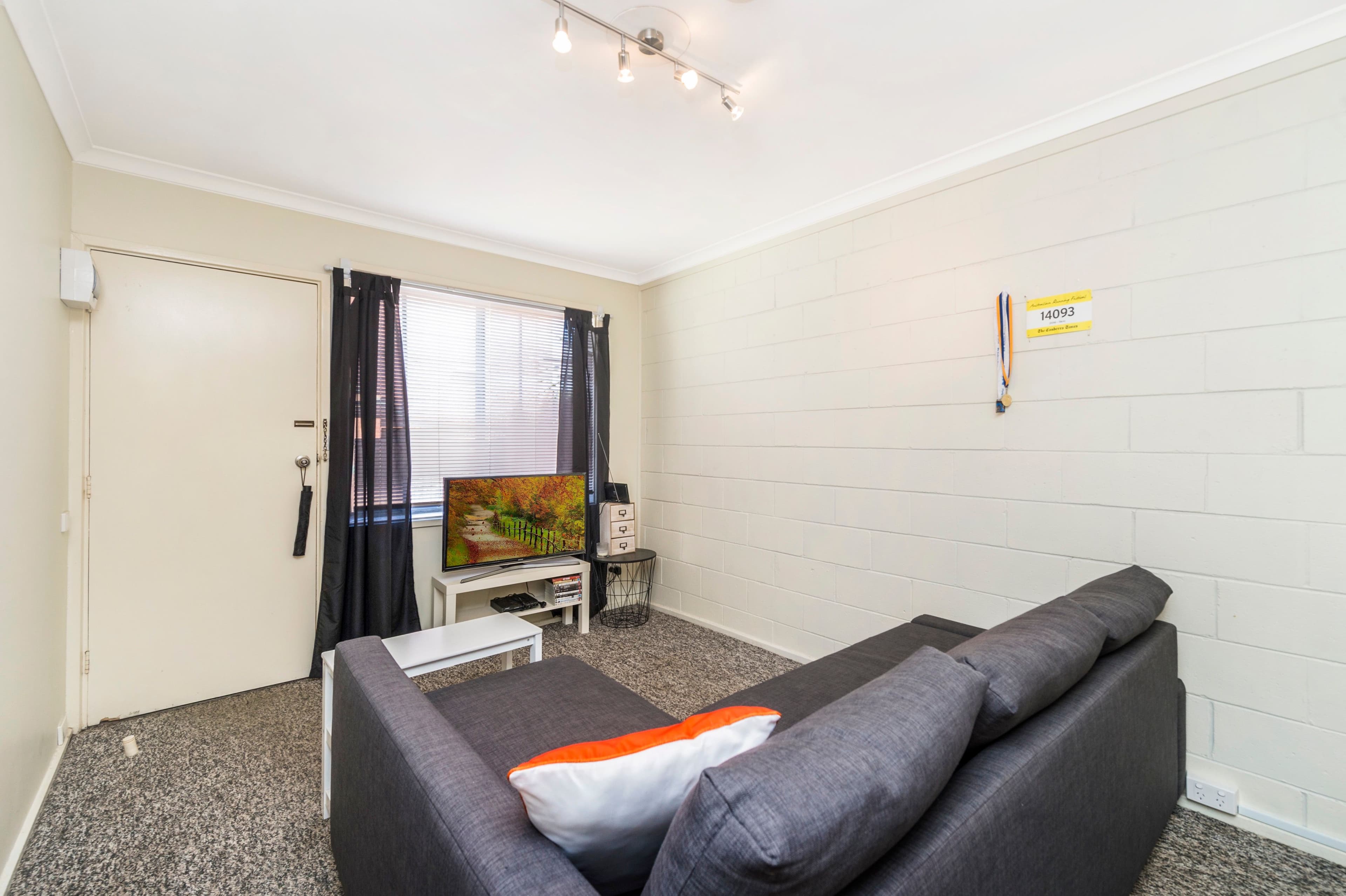19 Charles Street, Queanbeyan NSW 2620, Queanbeyan - Thumbnail 2