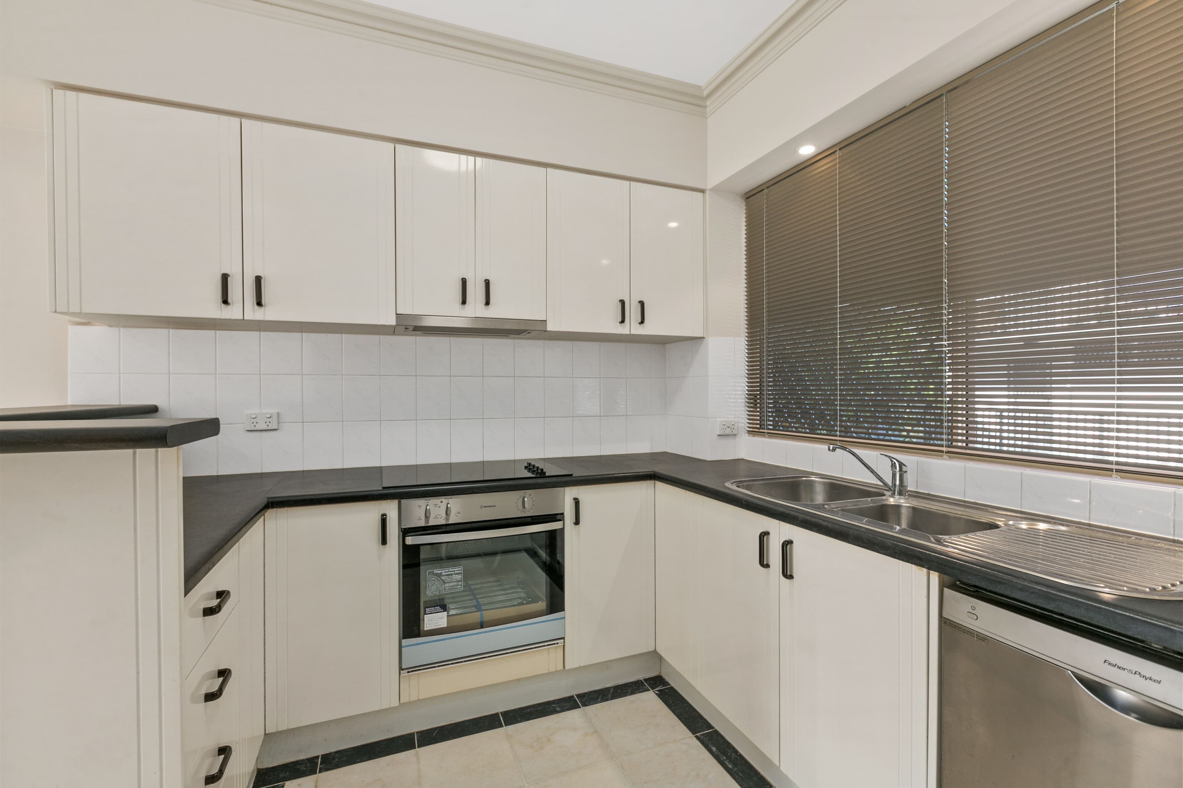269 Esplanade, Cairns North QLD 4870, Cairns North - Thumbnail 6