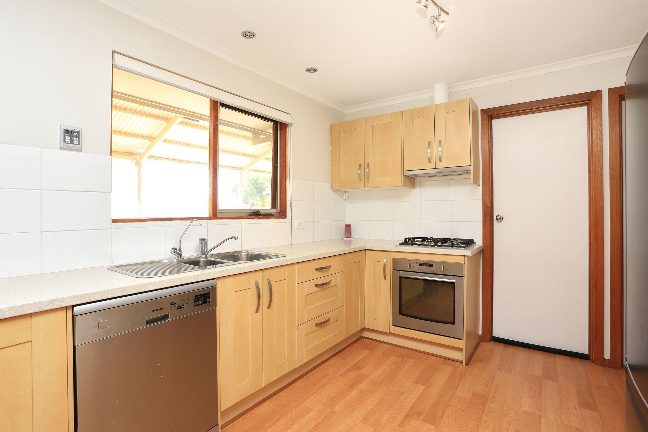 14 Nilpena Court, Craigmore SA 5114, Craigmore - Thumbnail 2