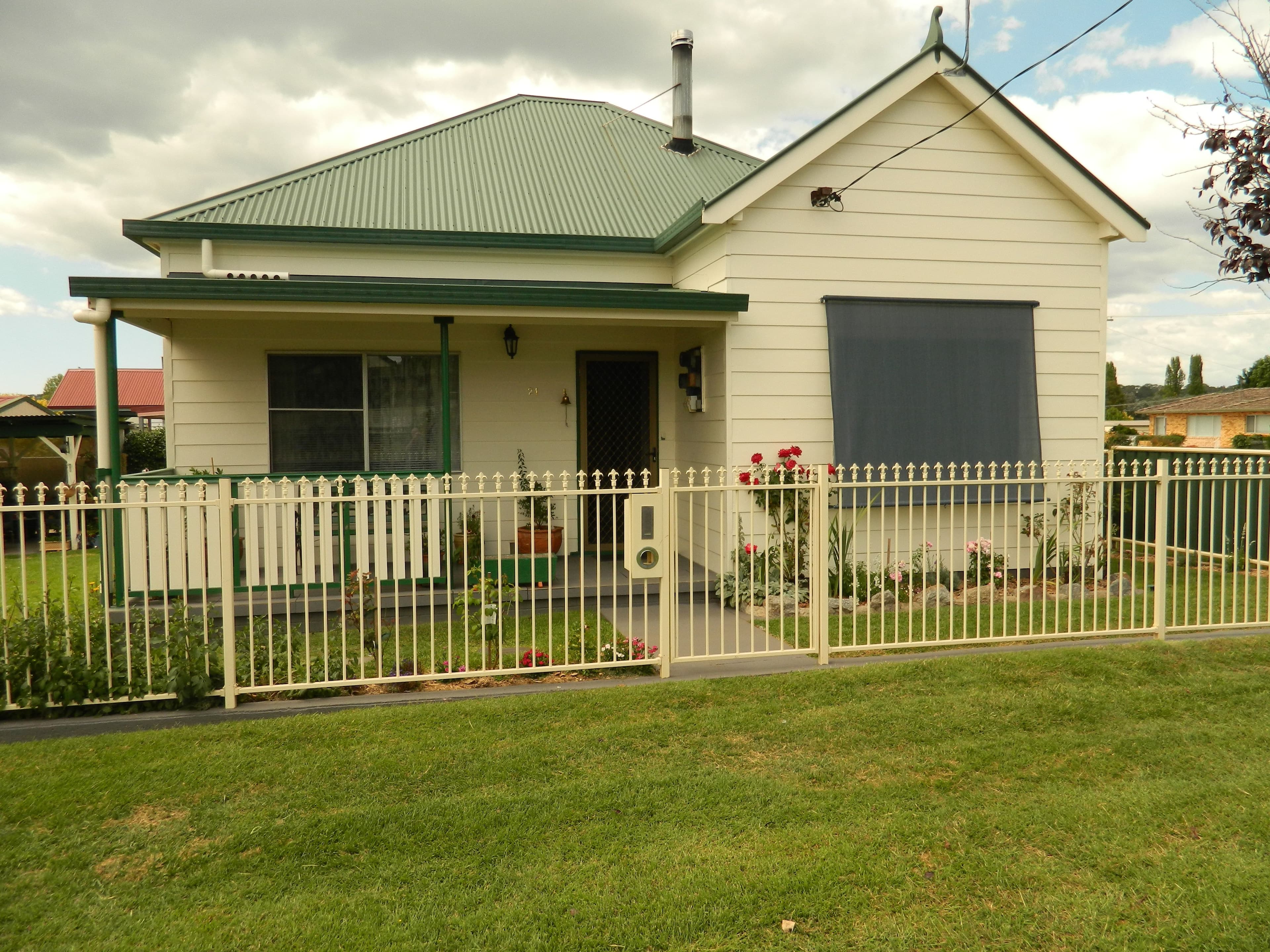 Glen Innes NSW 2370, Glen Innes - Image 1
