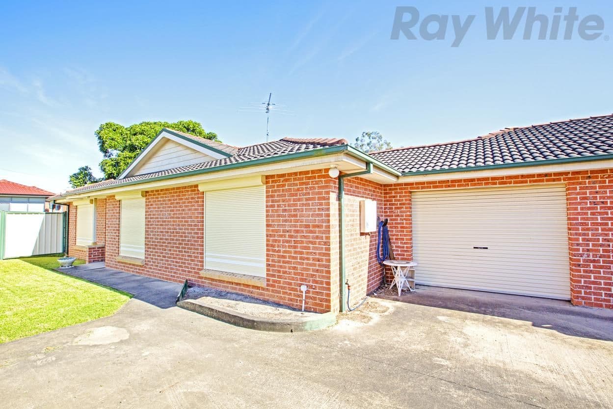 156 Hoxton Park Road, Lurnea - Image 1