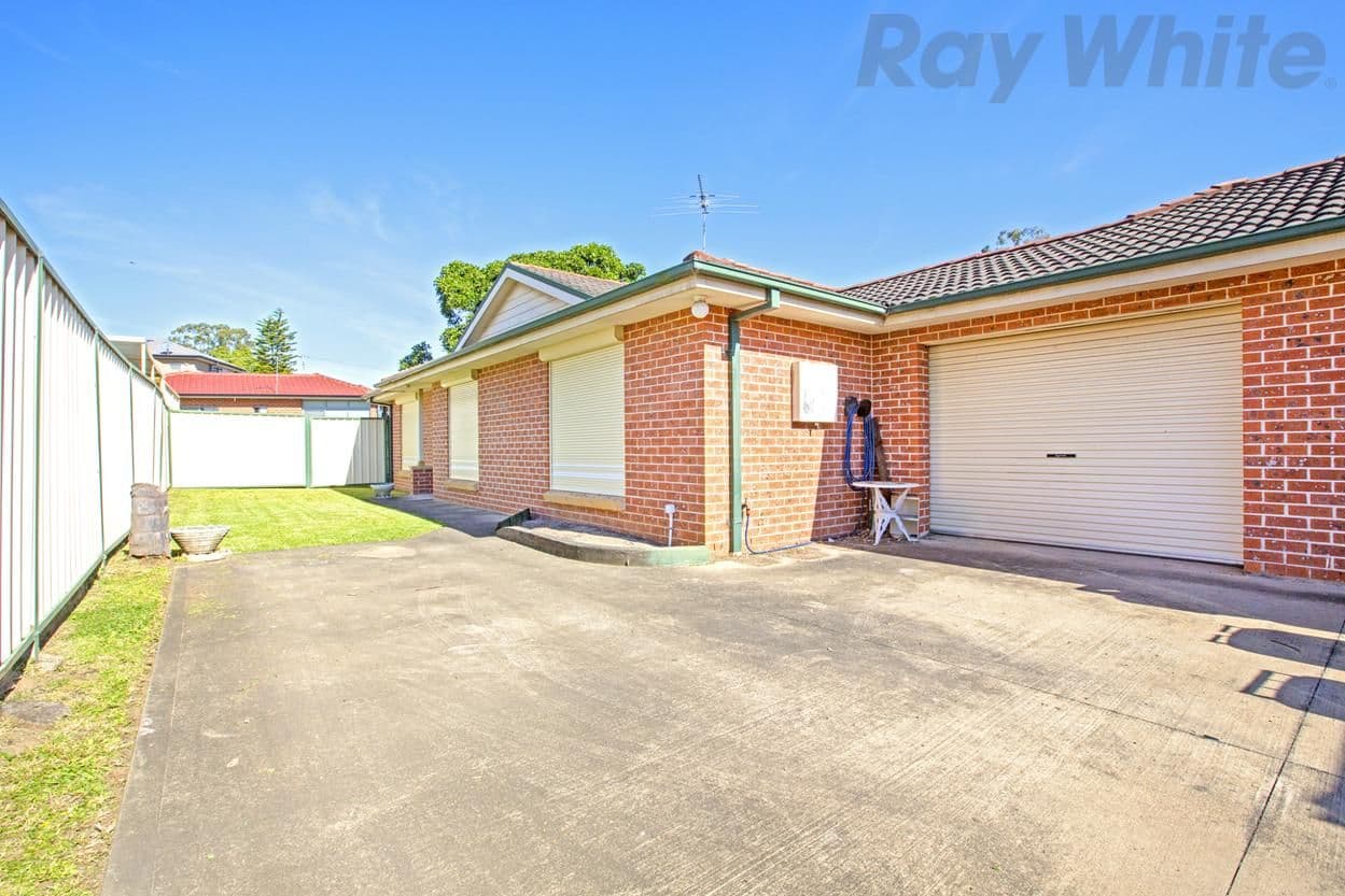 156 Hoxton Park Road, Lurnea - Thumbnail 2