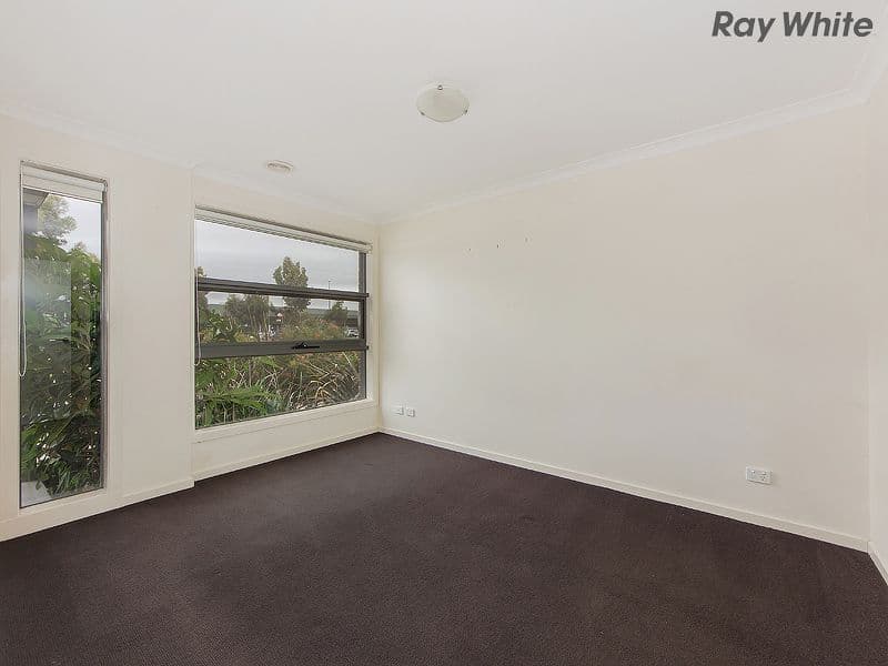 11A Hatchlands Drive, Deer Park VIC 3023, Deer Park - Thumbnail 2