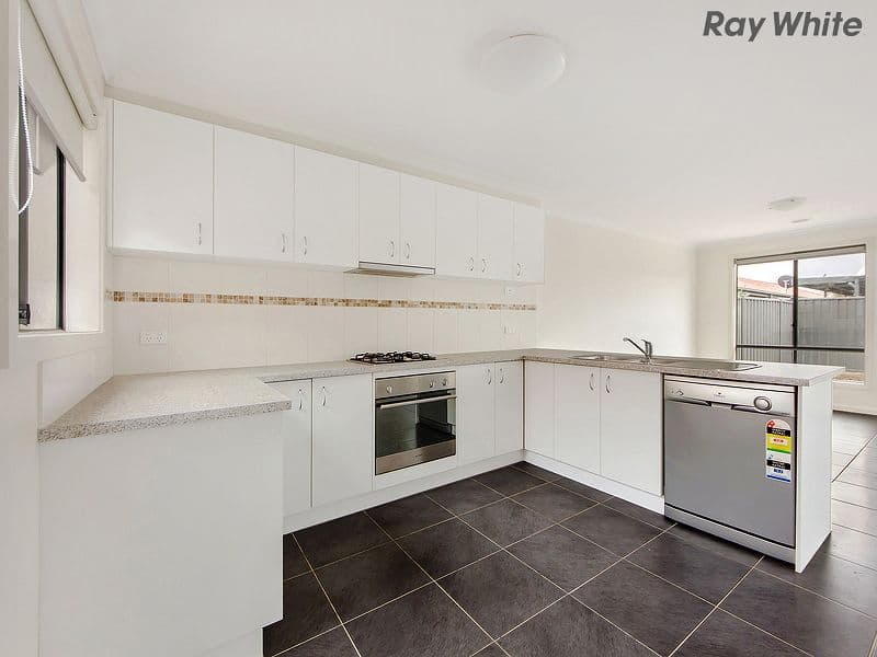 11A Hatchlands Drive, Deer Park VIC 3023, Deer Park - Thumbnail 3