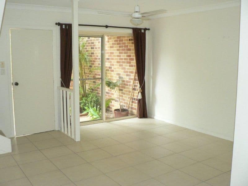 84 Franklin Drive, MUDGEERABA QLD 4213, Mudgeeraba - Thumbnail 3