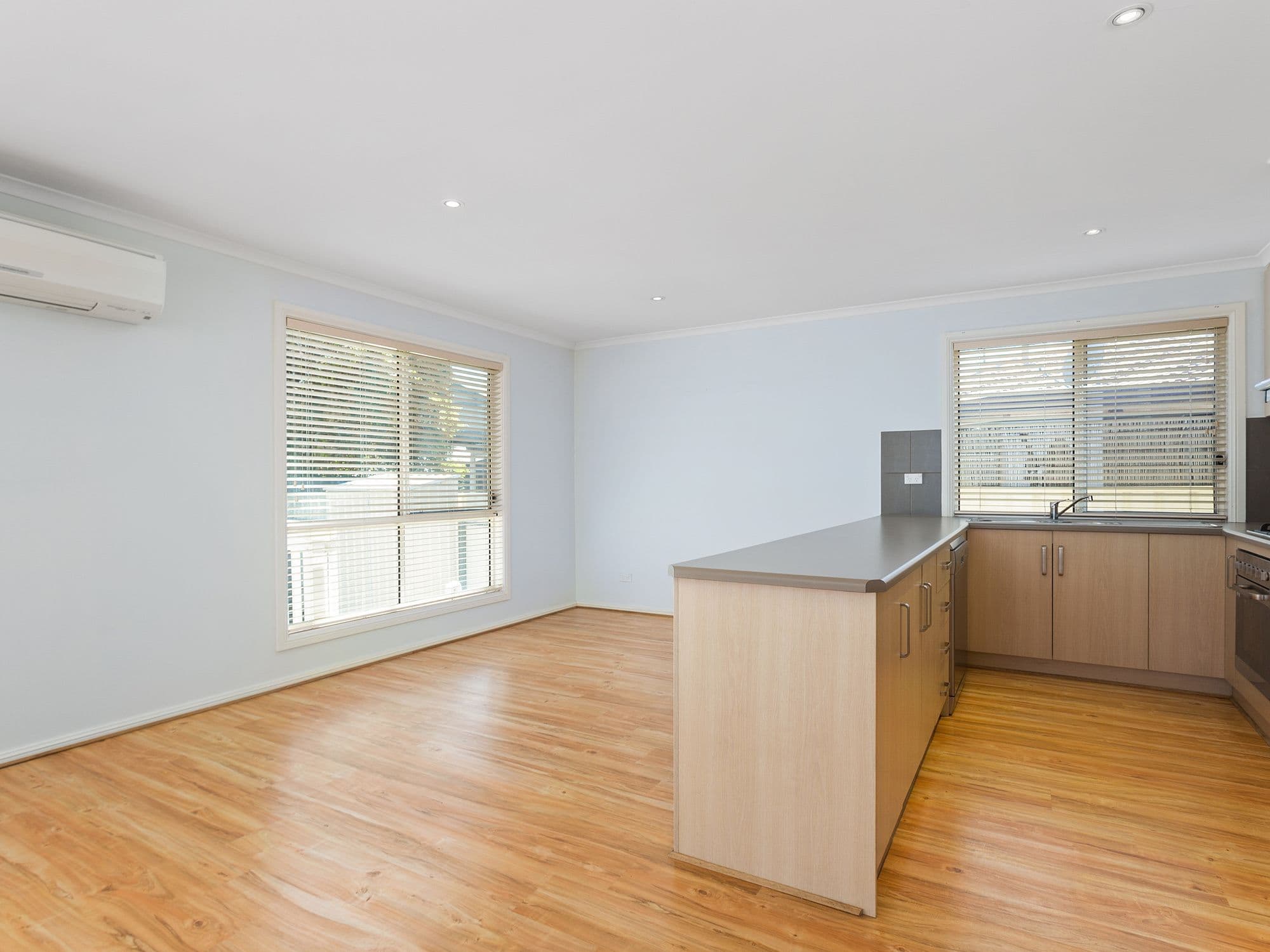 15 Johnson Crescent, Port Noarlunga SA 5167, Port Noarlunga - Thumbnail 7
