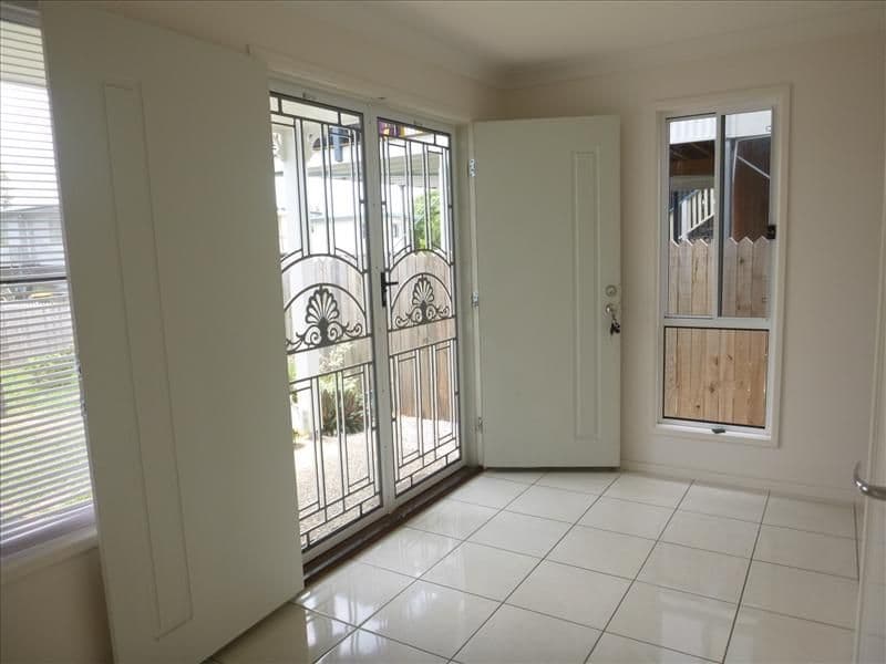 16 Balmoral Place, Deception Bay QLD 4508, Deception Bay - Thumbnail 2