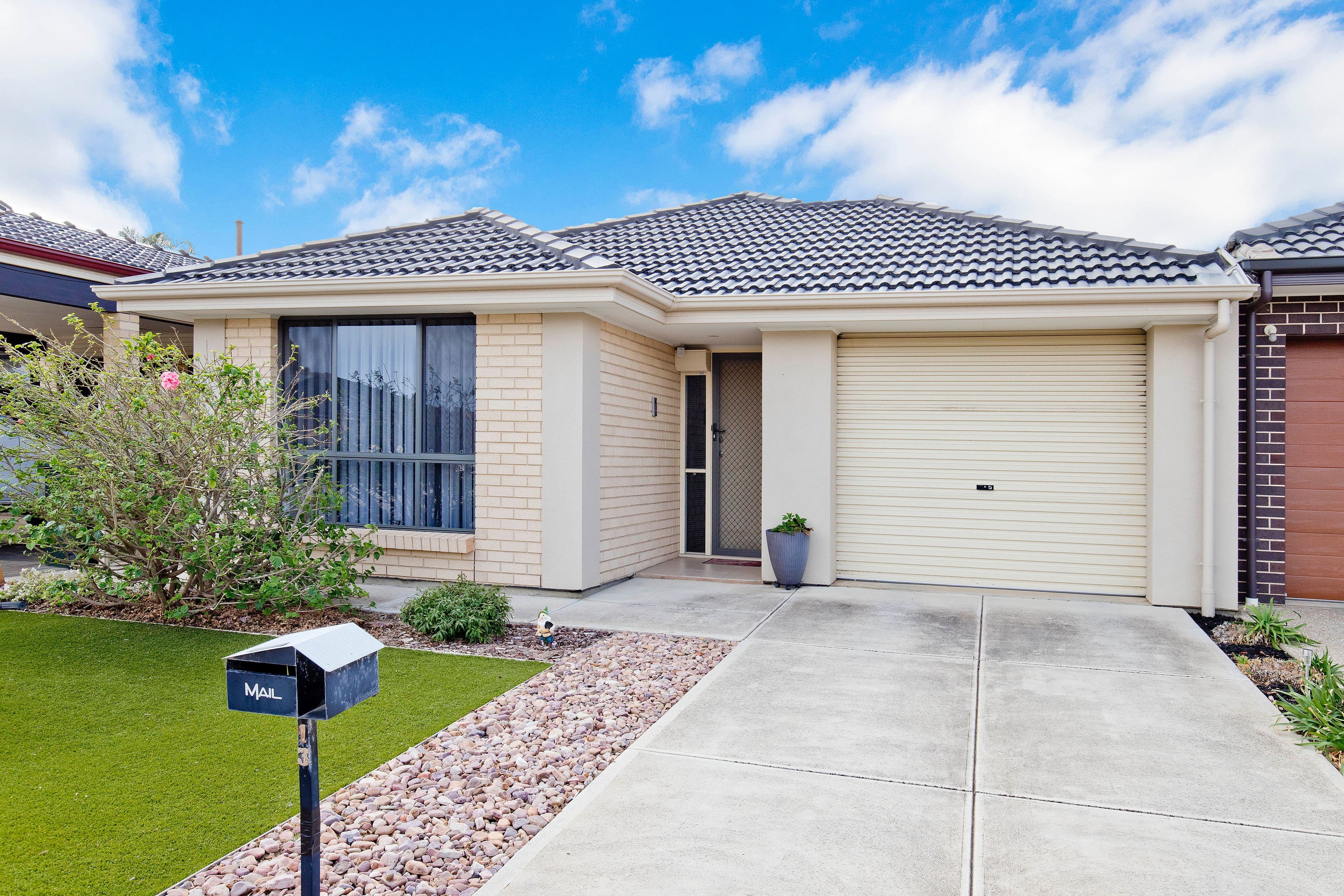 13 Greenfield Crescent, West Lakes Shore SA 5020, West Lakes Shore - Thumbnail 2