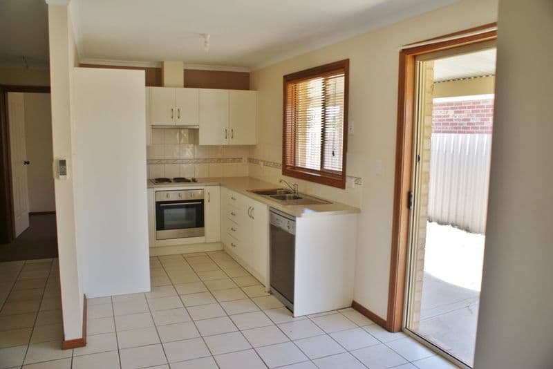 63 Cromwell Road, Murray Bridge SA 5253, Murray Bridge - Thumbnail 3