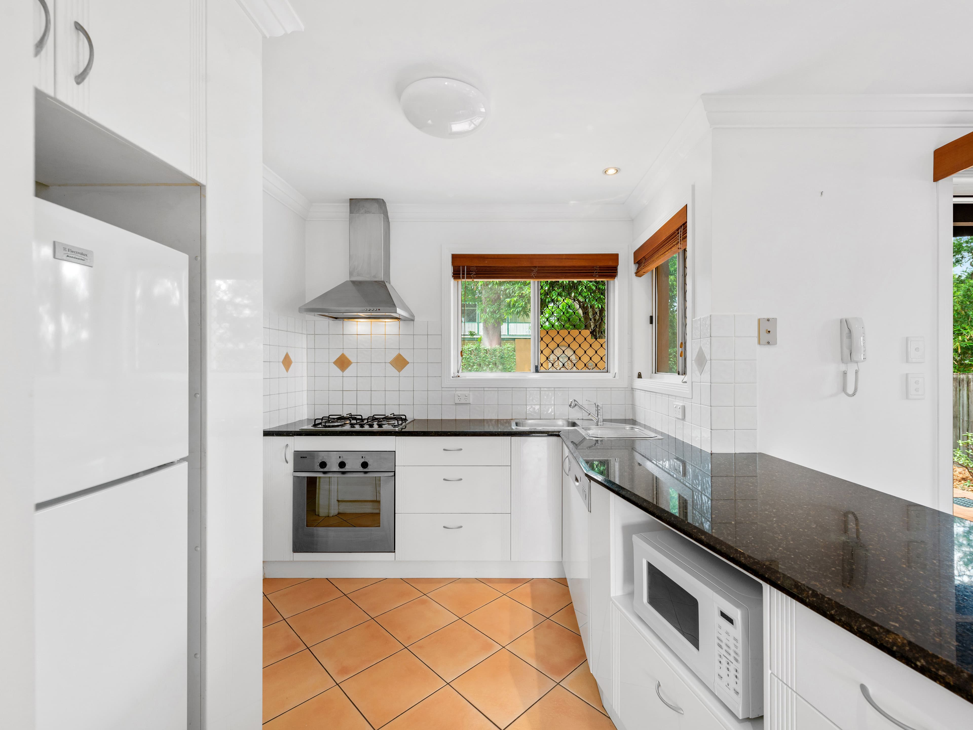 42 Roy Street, Ashgrove QLD 4060, Ashgrove - Thumbnail 3