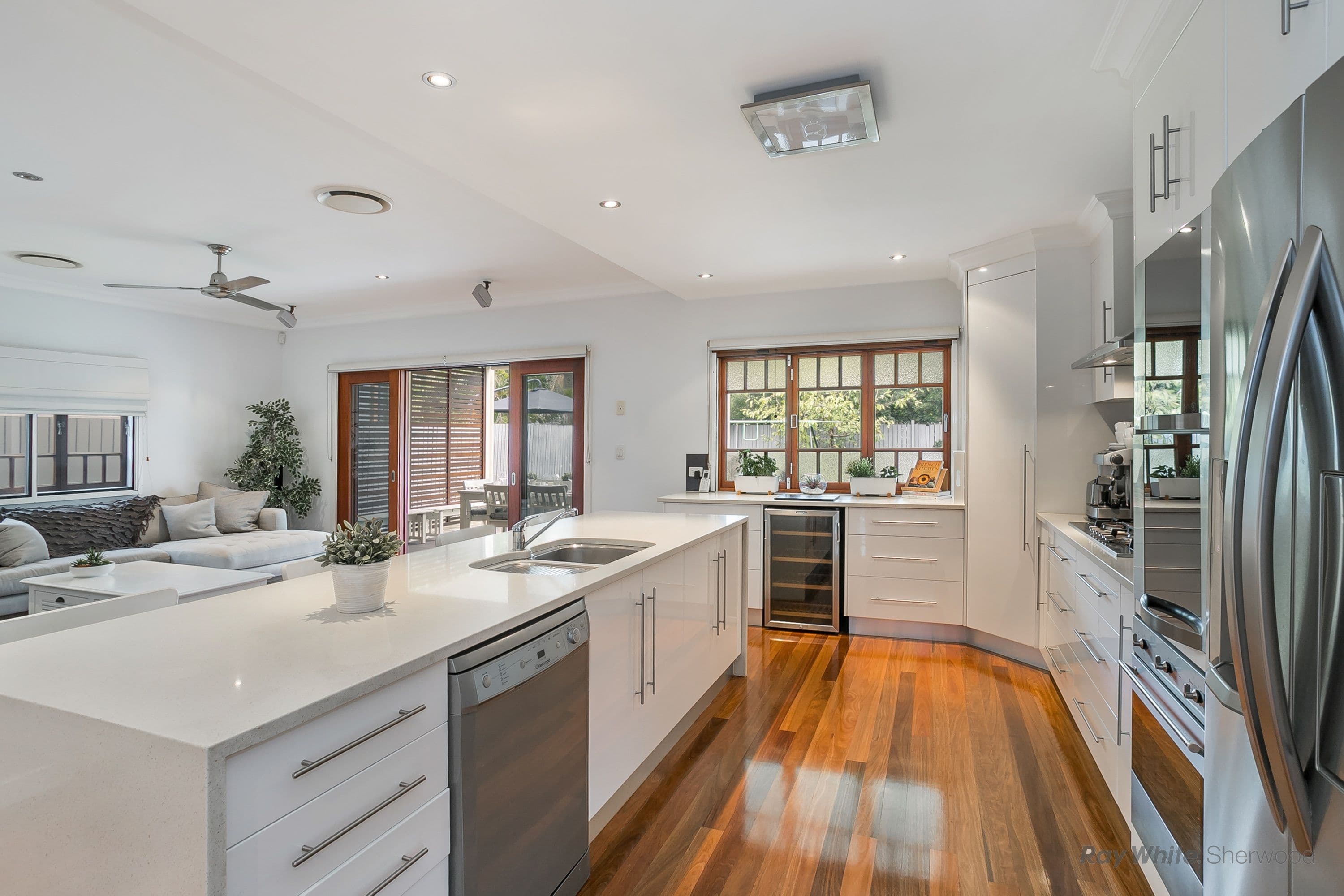 207 Verney Road East, Graceville QLD 4075, Graceville - Thumbnail 3