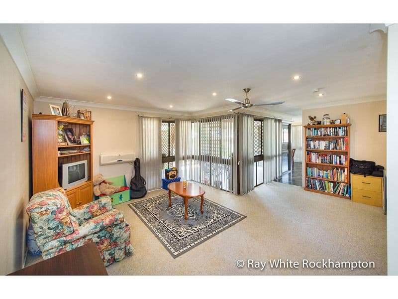 30 Danker Street, NORMAN GARDENS QLD 4701, Norman Gardens - Thumbnail 2