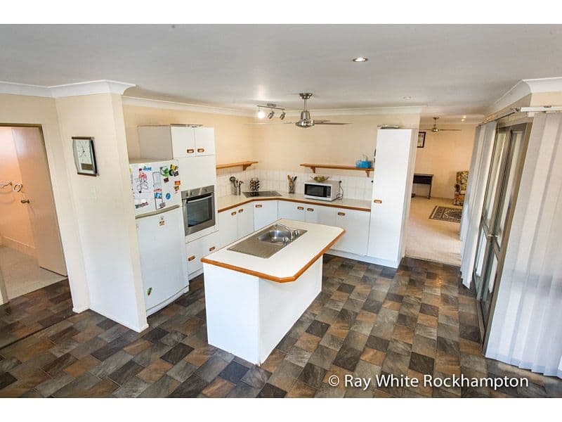 30 Danker Street, NORMAN GARDENS QLD 4701, Norman Gardens - Thumbnail 5