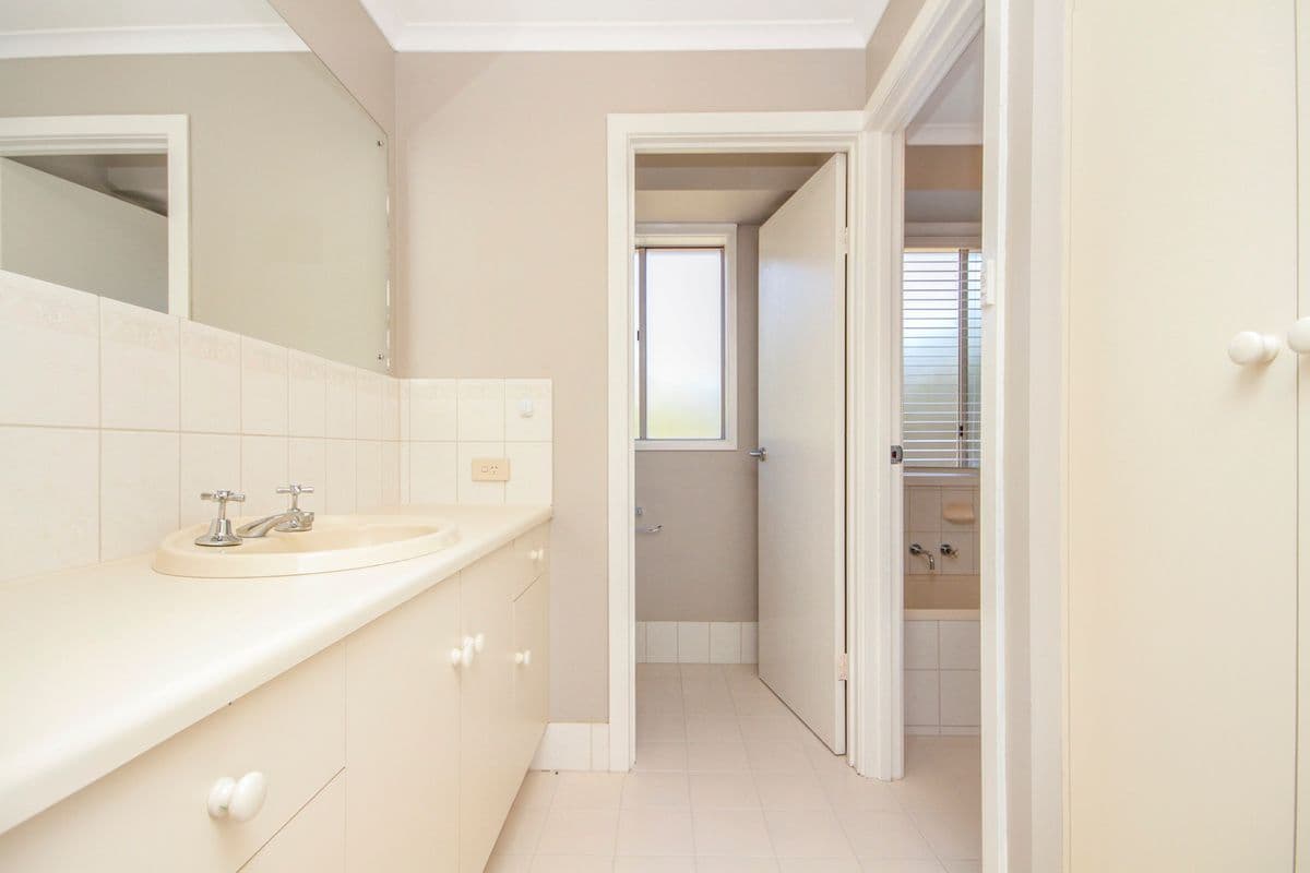 5 Bitter Crescent, LYNDOCH SA 5351, Lyndoch - Thumbnail 3