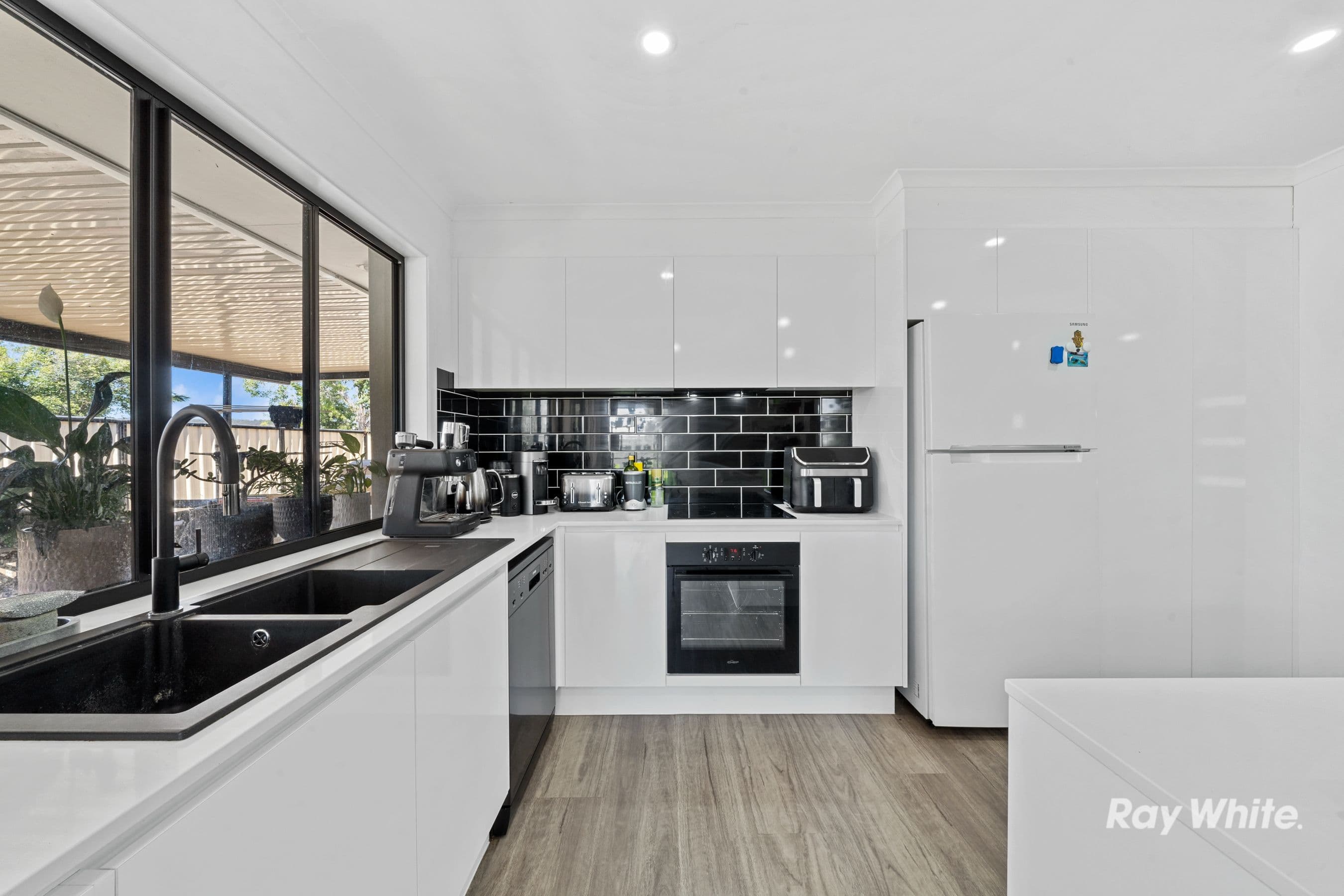 1 Boronia Avenue, Daisy Hill QLD 4127, Daisy Hill - Thumbnail 5