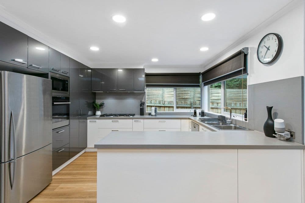 41 Salerno Way, Rowville VIC 3178, Rowville - Thumbnail 2
