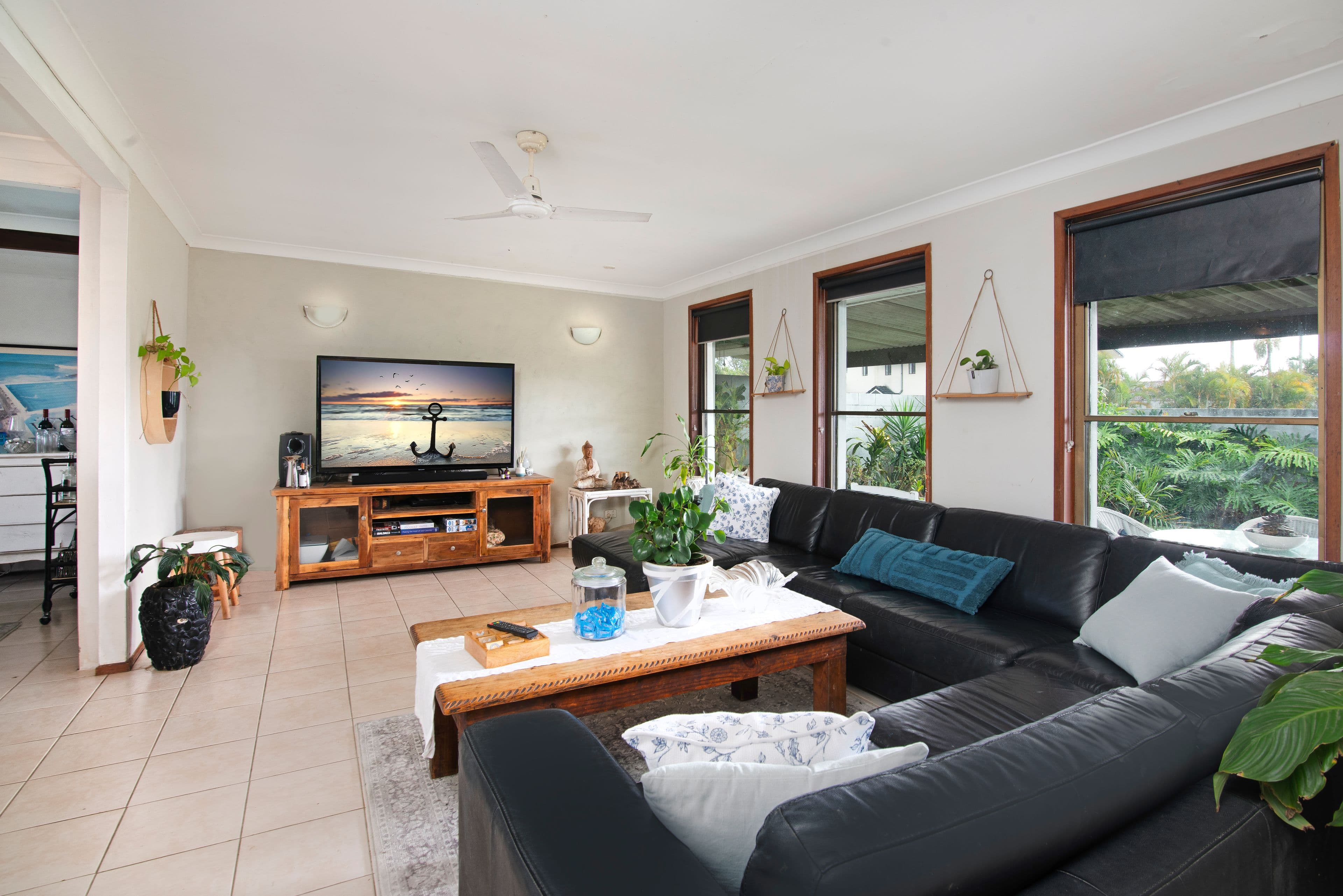 40 Japonica Drive, Palm Beach QLD 4221, Palm Beach - Thumbnail 5