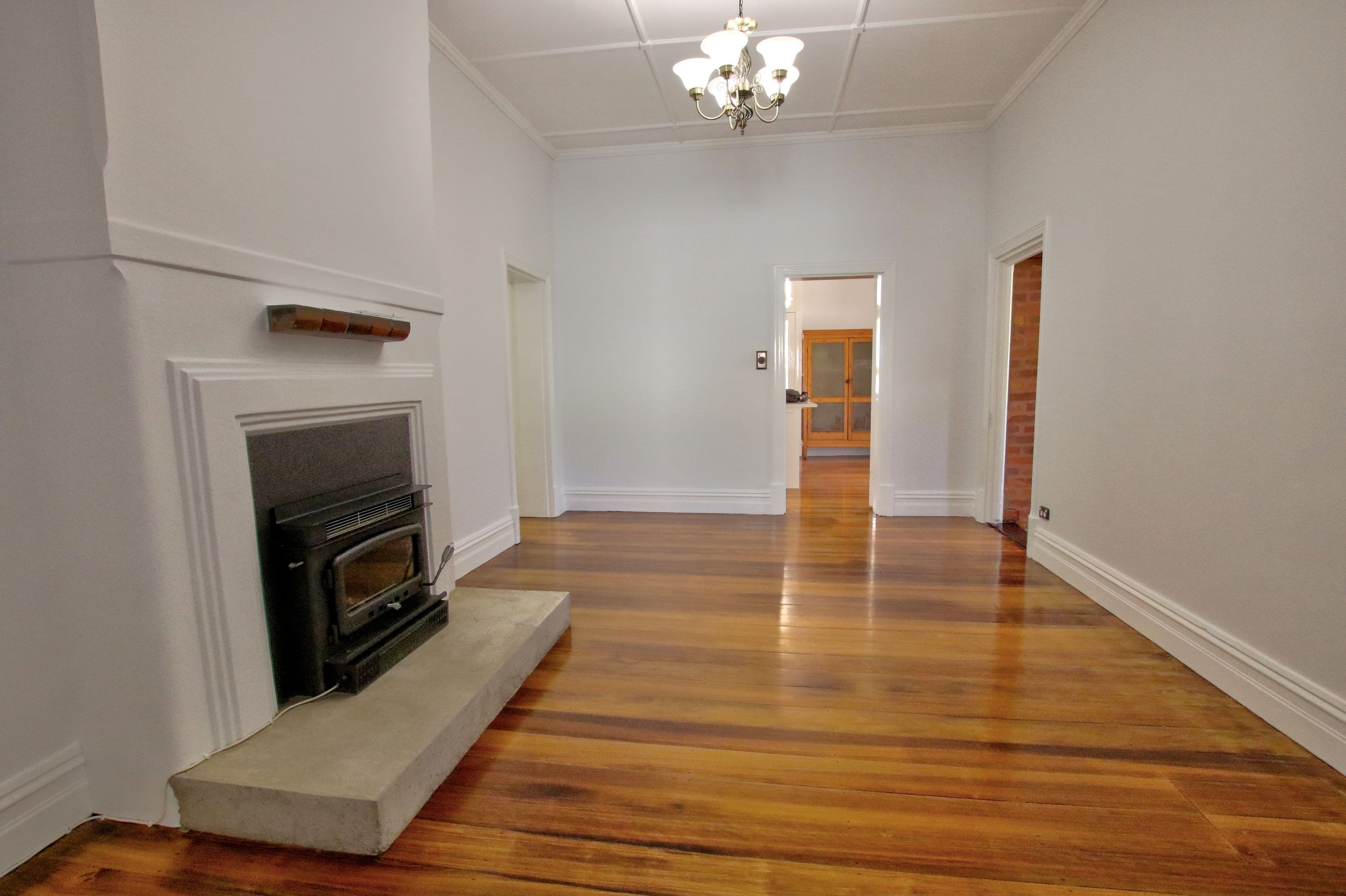 11 Thompson Street, Waikerie SA 5330, Waikerie - Thumbnail 4