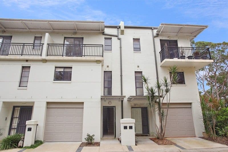 3 Walkers Drive, LANE COVE NSW 2066, Lane Cove North - Thumbnail 2