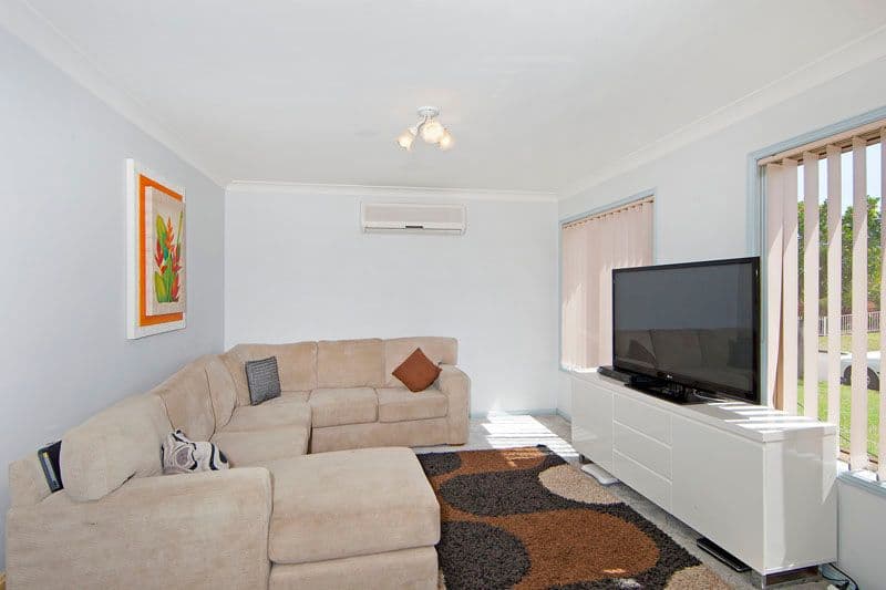 14 Castlereagh Crescent, BATEAU BAY NSW 2261, Bateau Bay - Thumbnail 2