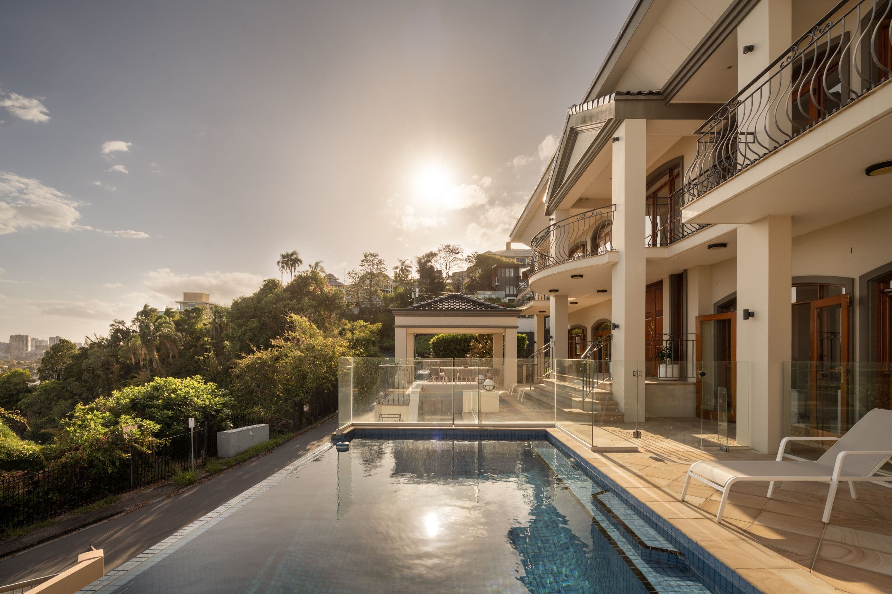 13 Quarry Street, Hamilton QLD 4007, Hamilton - Thumbnail 2