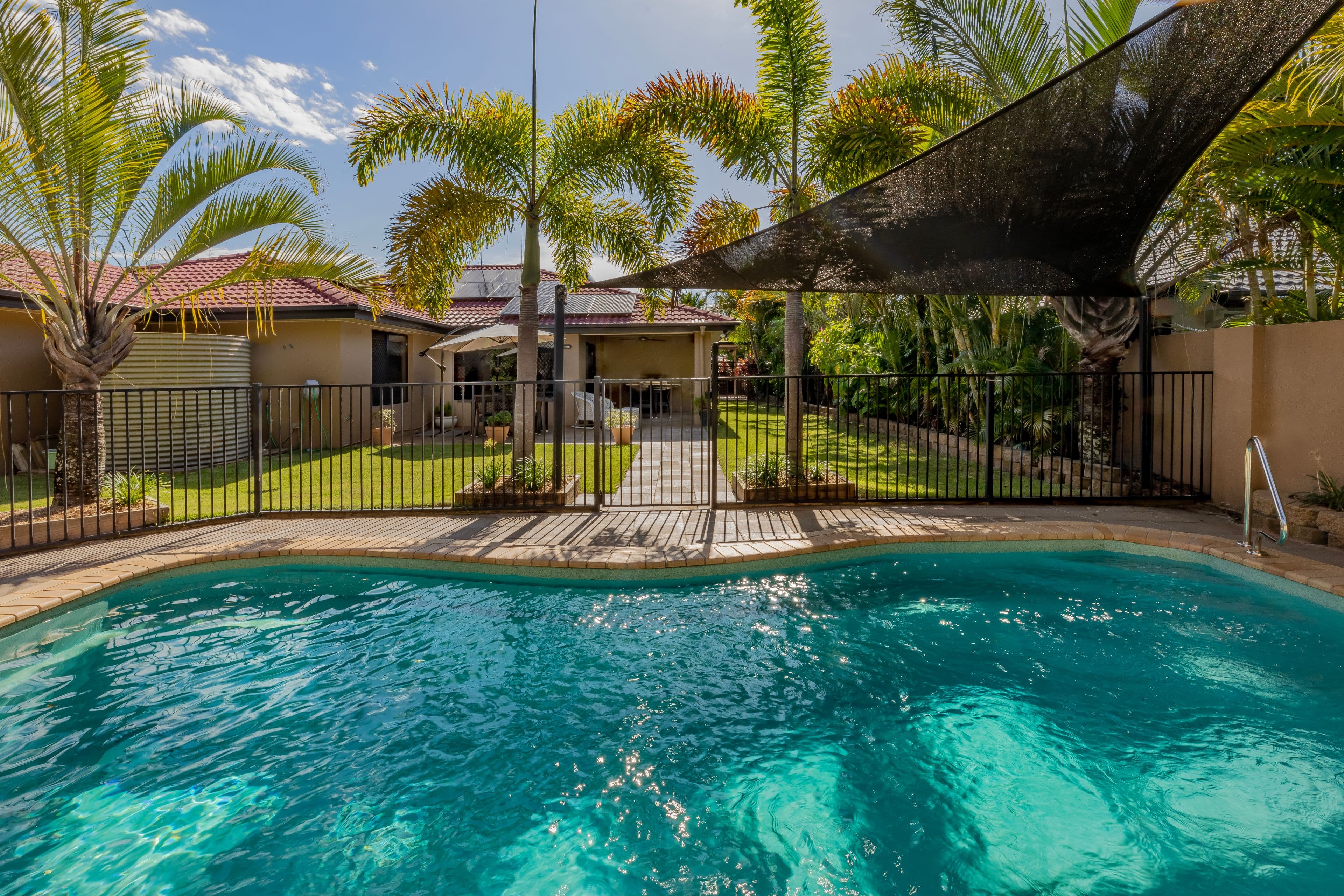 24 Ontario Court, Oxenford QLD 4210, Oxenford - Thumbnail 3