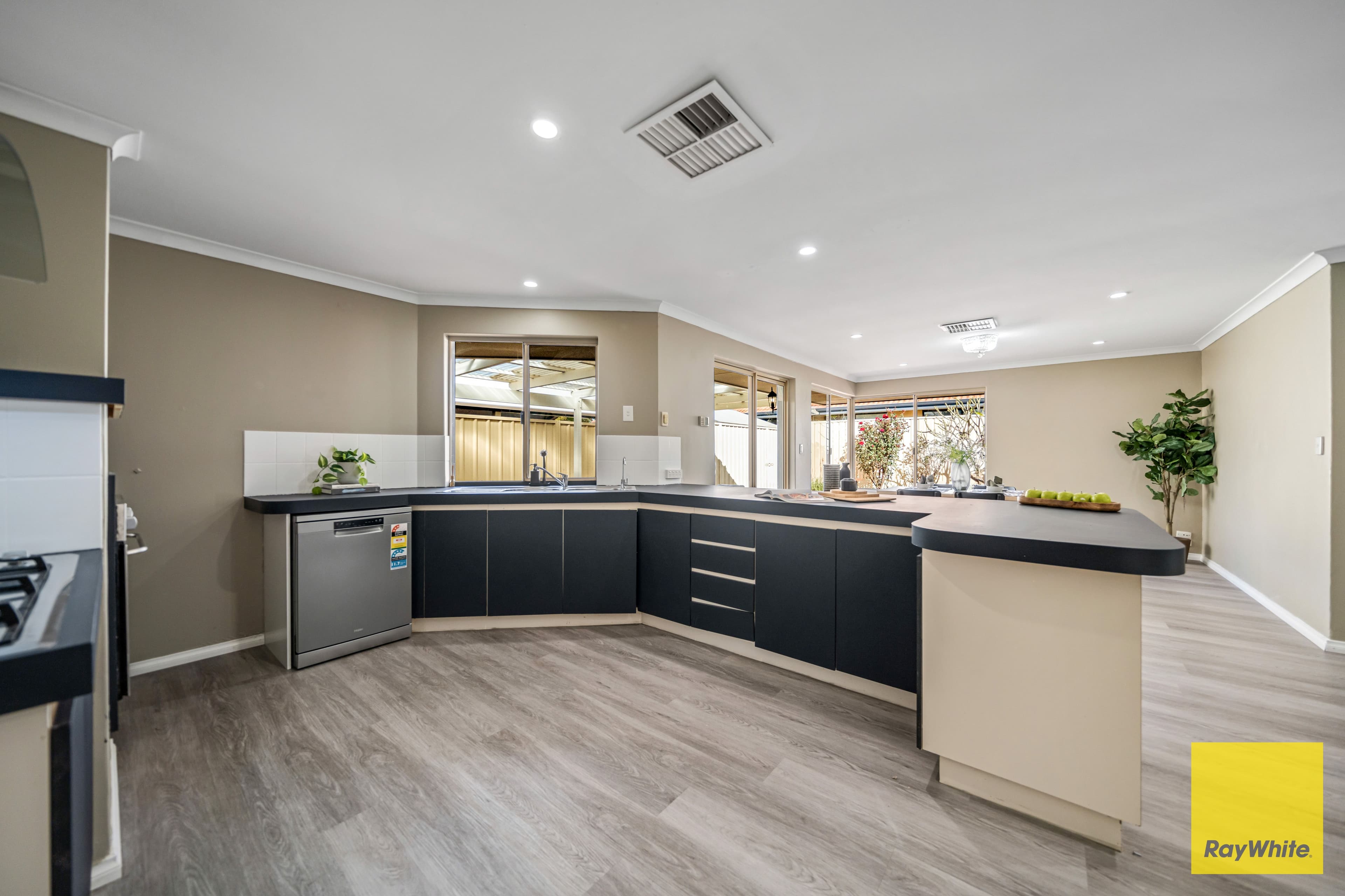 53 Jimbour Drive, Newtown QLD 4350, Newtown - Thumbnail 3