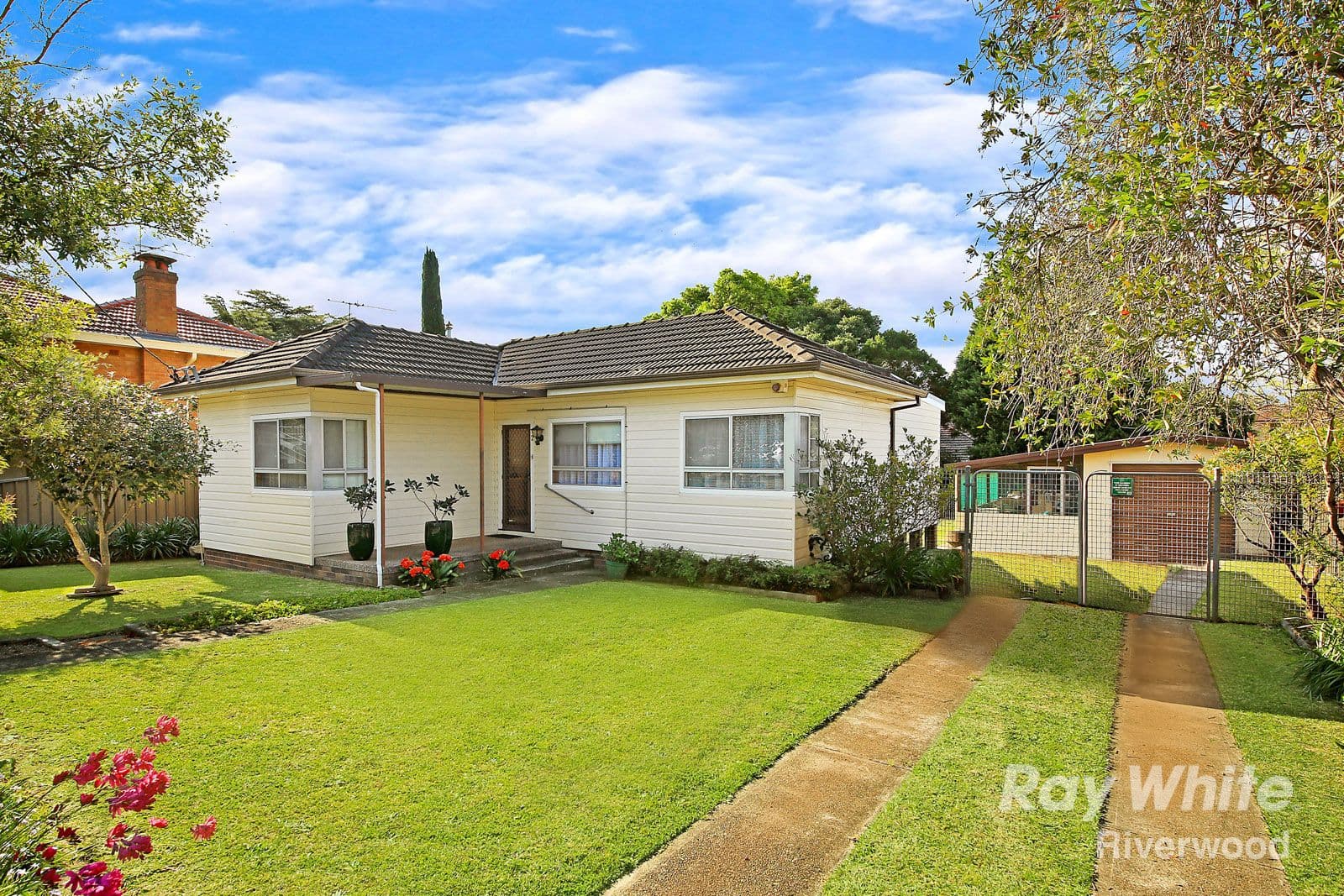 2 Lillian Road, Riverwood - Image 1