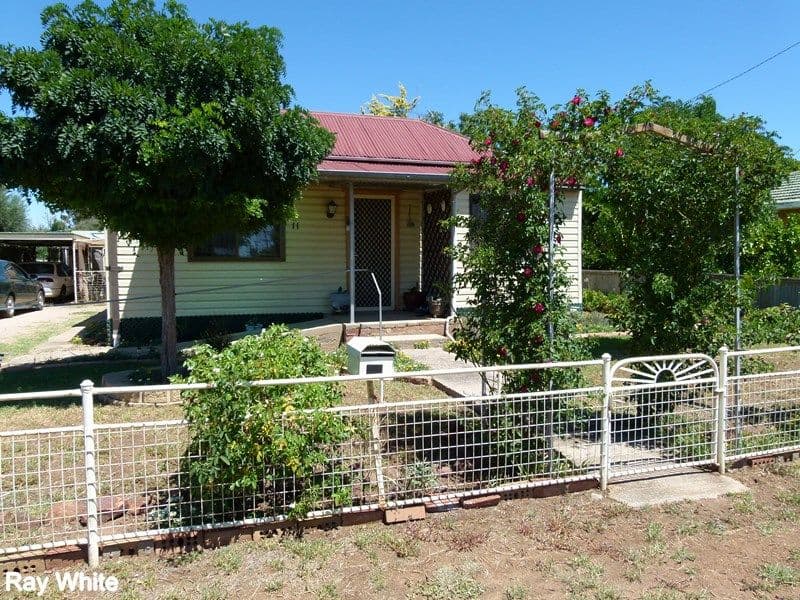 11 Quarry Road, Forbes - Image 1