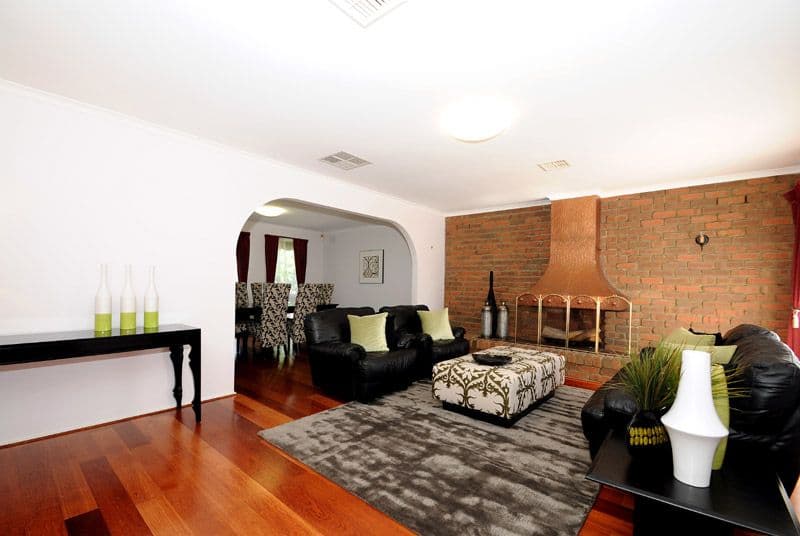 8 King Arthur Drive, GLEN WAVERLEY VIC 3150, Glen Waverley - Thumbnail 2