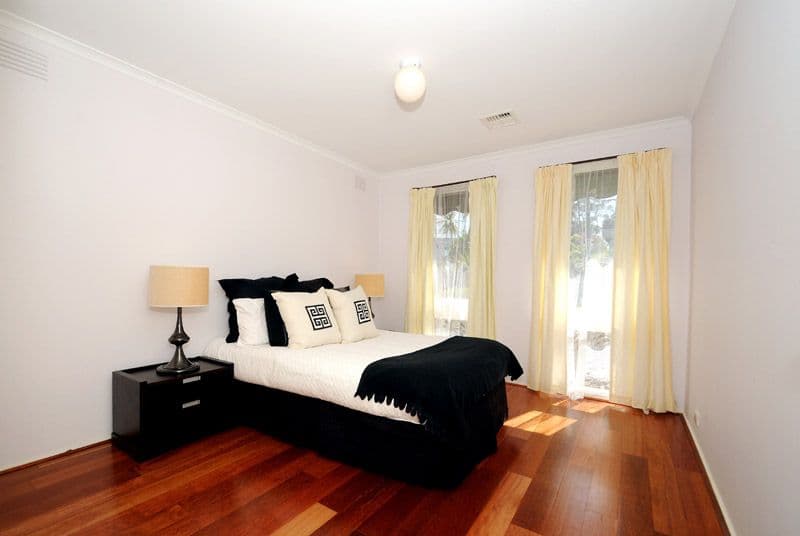 8 King Arthur Drive, GLEN WAVERLEY VIC 3150, Glen Waverley - Thumbnail 8