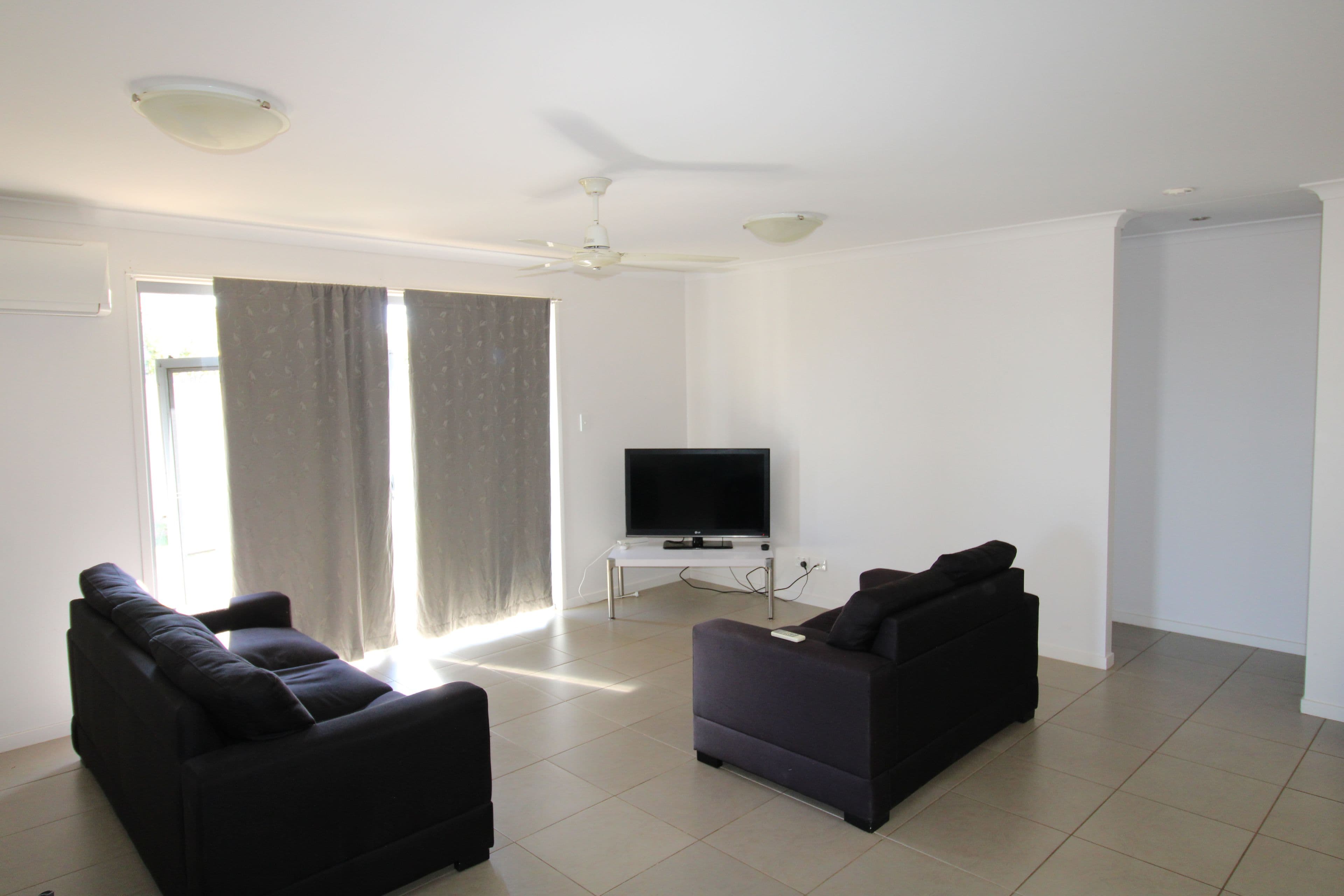 12 Eagle Street, Emerald QLD 4720, Emerald - Thumbnail 3
