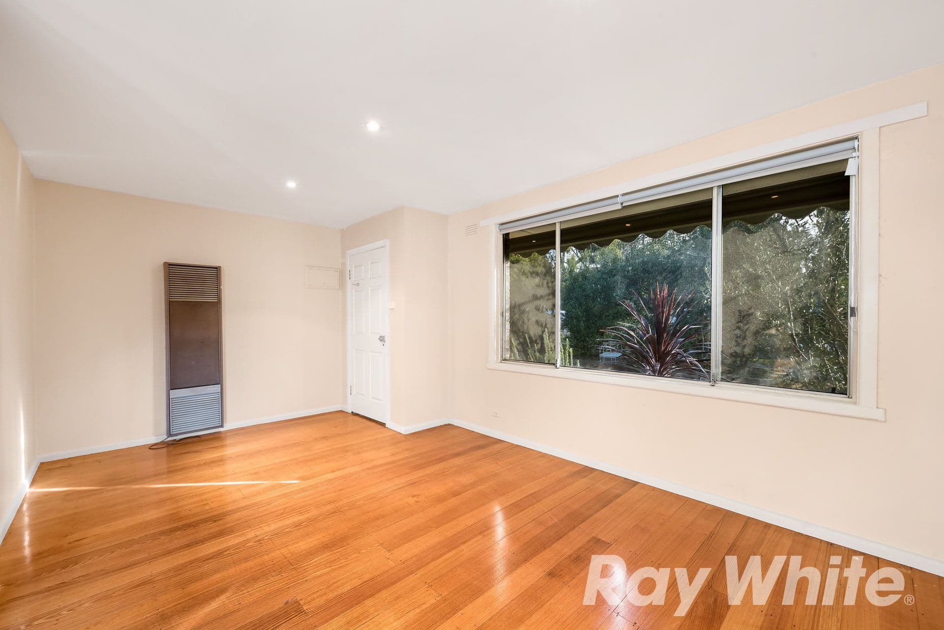 6 Simpson Road, Ferntree Gully VIC 3156, Ferntree Gully - Thumbnail 4
