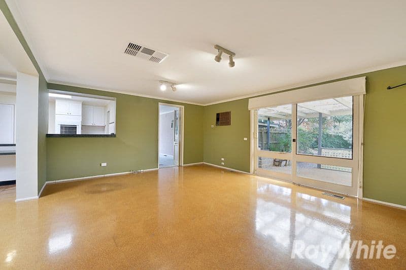 6 Georgian Gardens, Wantirna VIC 3152, Wantirna - Thumbnail 2