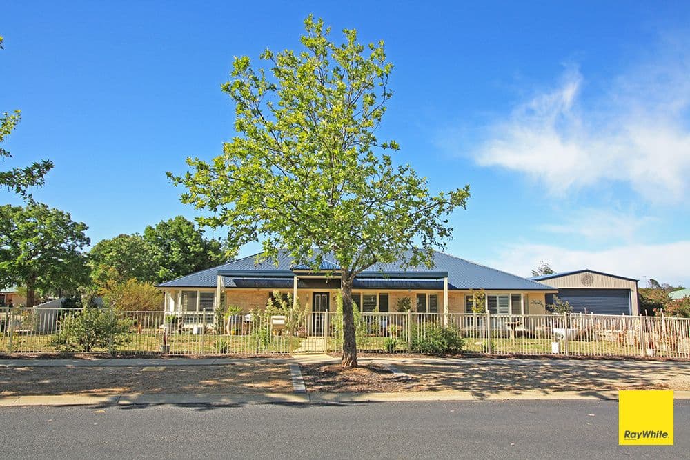 8 Ashby Drive, Bungendore NSW 2621, Bungendore - Image 1