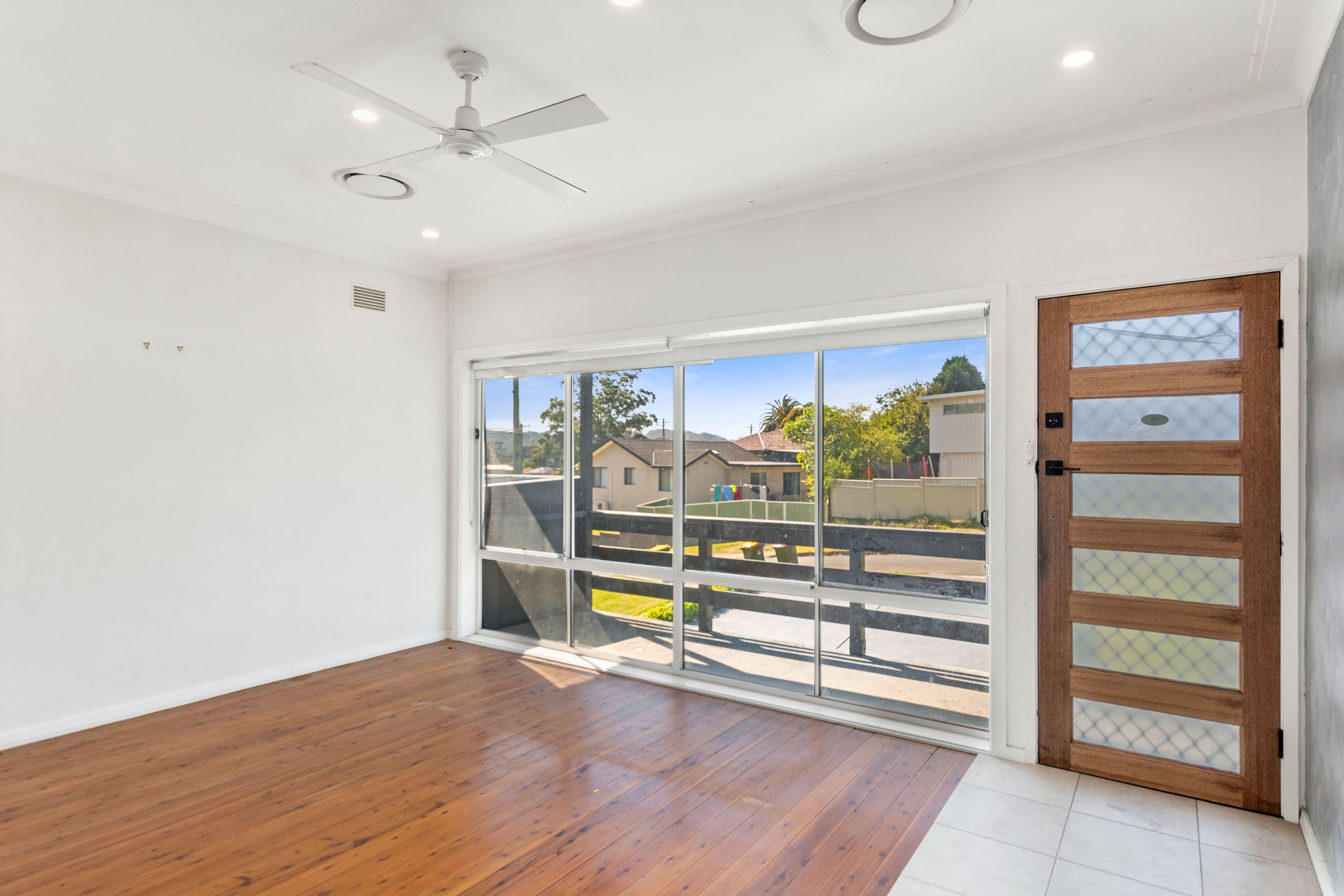 8 Herne Street, Figtree NSW 2525, Figtree - Thumbnail 2