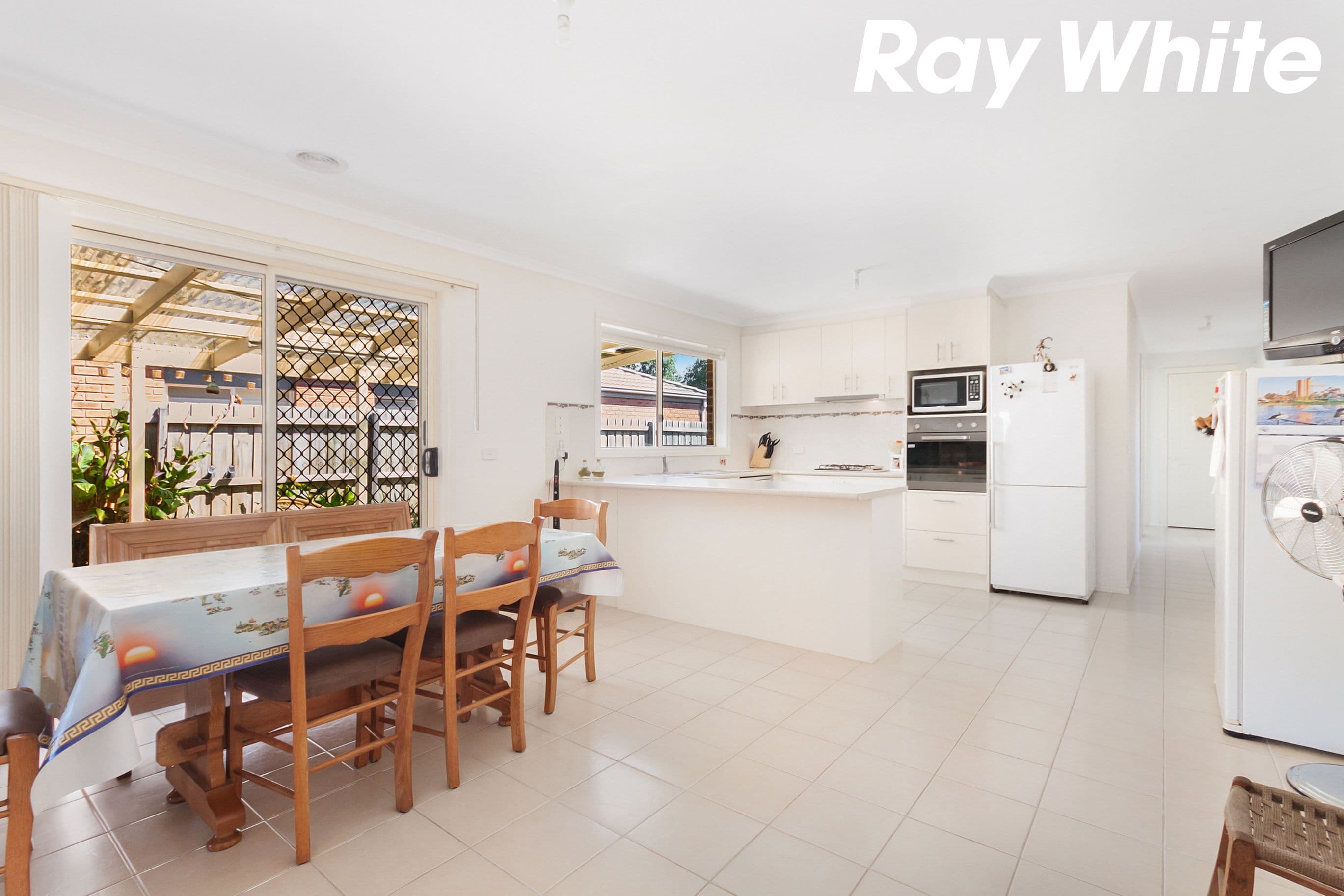 40 Webster Way, Pakenham VIC 3810, Pakenham - Thumbnail 4