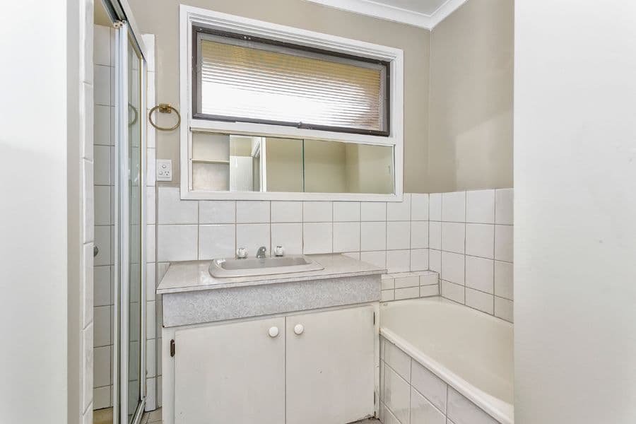 21 Lawson Road, MELTON SOUTH VIC 3338, Melton South - Thumbnail 8