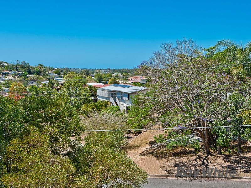 25 Sarina Street, Stafford Heights QLD 4053, Stafford Heights - Thumbnail 3