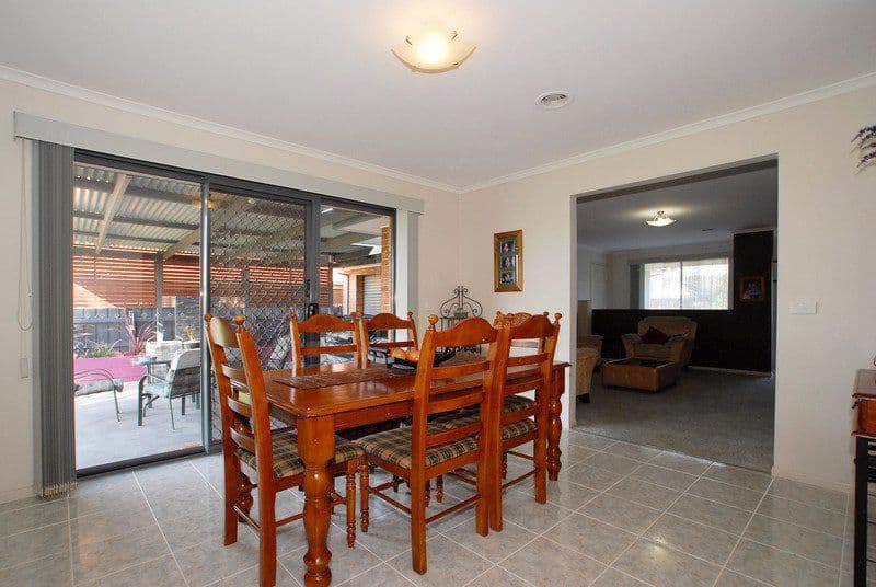 3 Roebourne Mews, CRANBOURNE VIC 3977, Cranbourne East - Thumbnail 5