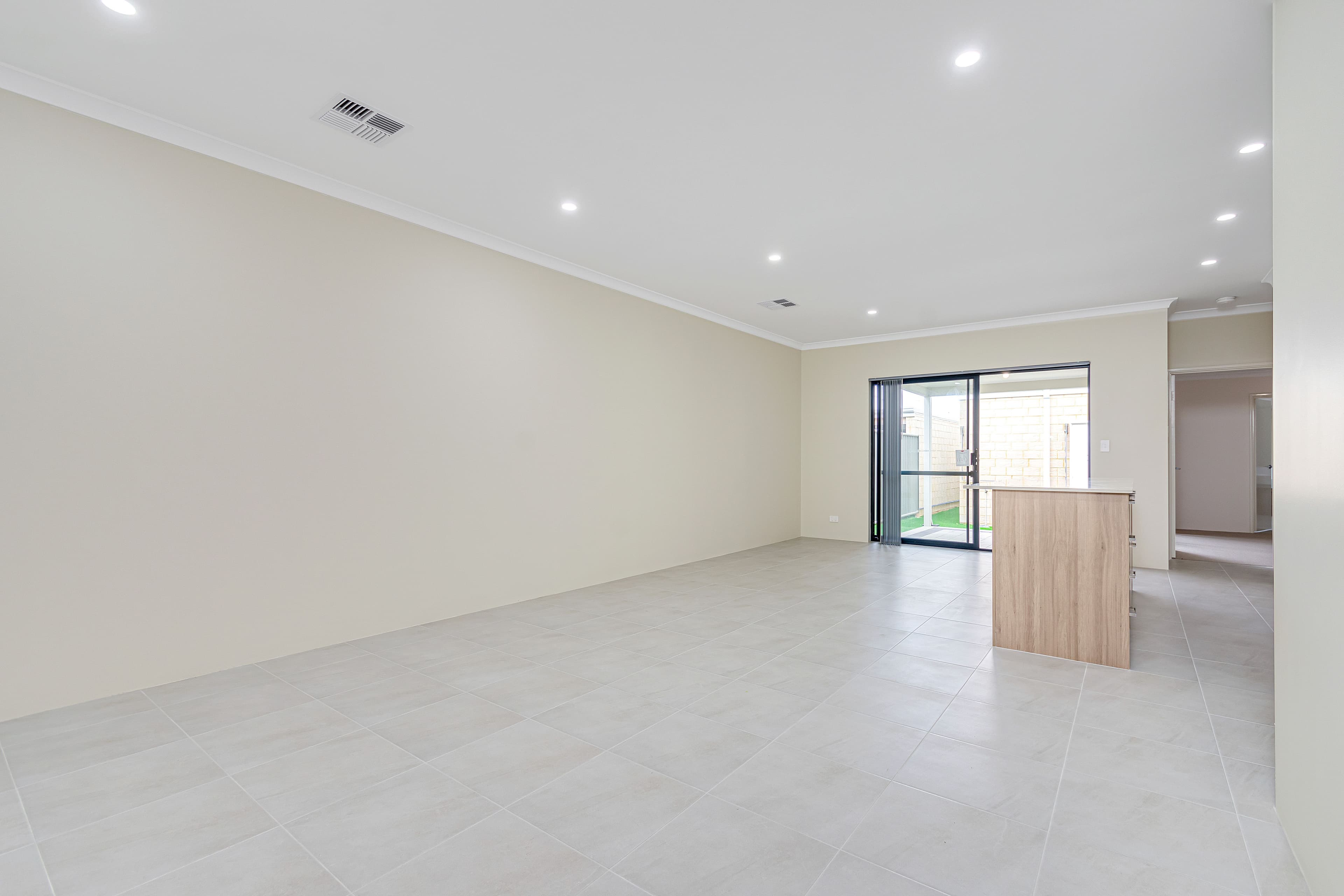 84 Heath Avenue, Eglinton WA 6034, Eglinton - Thumbnail 5