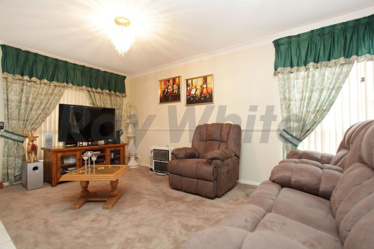 4  Gili Place, GLENMORE PARK NSW 2745, Glenmore Park - Thumbnail 2