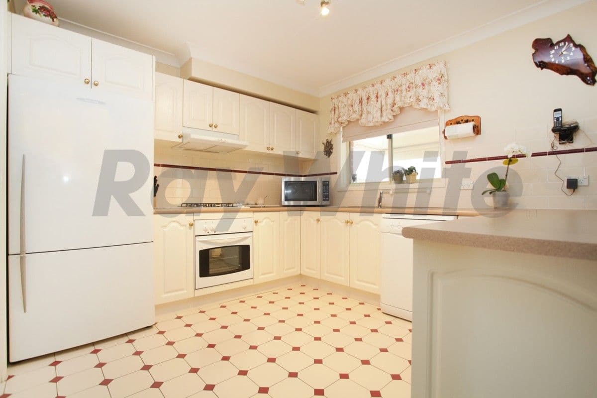 4  Gili Place, GLENMORE PARK NSW 2745, Glenmore Park - Thumbnail 3